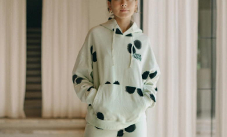 Why the Essentials Hoodie and Tracksuit Are Quietly Dominating Everyday Australian Style