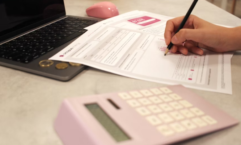 How a Debt Collection Lawyer Can Help Businesses Recover Outstanding Payments