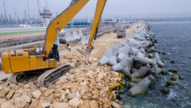 Why Hiring a Seawall Construction Company Protects Your Shoreline Long-Term